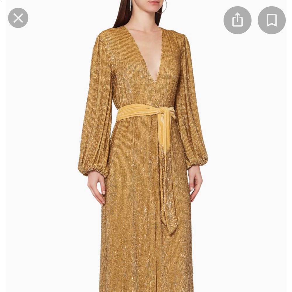 Retrofete margarita dress in gold with slit in the front